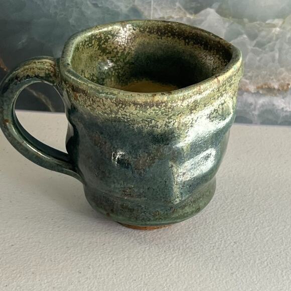 Studio Art Pottery Mug 3.5" Stoneware Green Speckled Lumpy - Picture 3 of 10